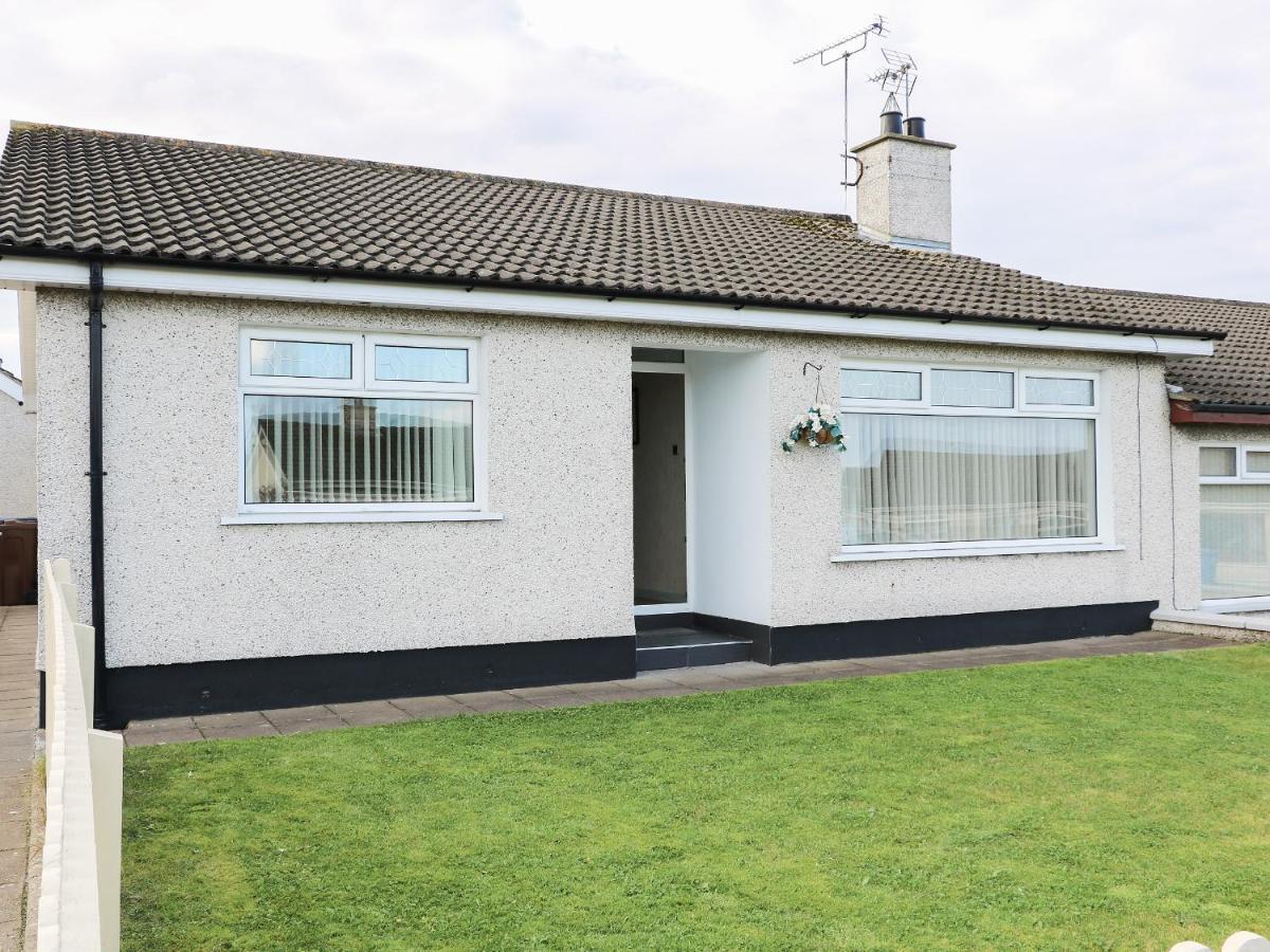 Hazel Cottage Portrush Bagian luar foto
